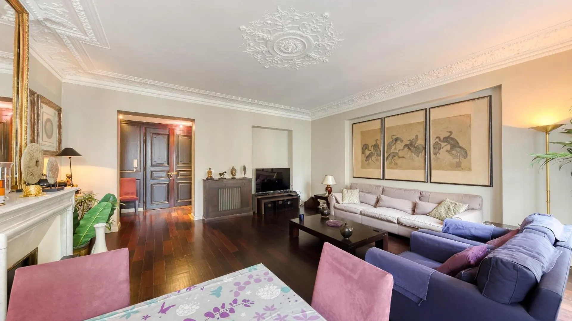 פריז Georges V Champs-Elysees Escapade Familiale 0*,  צרפת
